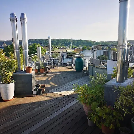 Centrally Located Spacious Flat Close To Rhine Apartment Bonn